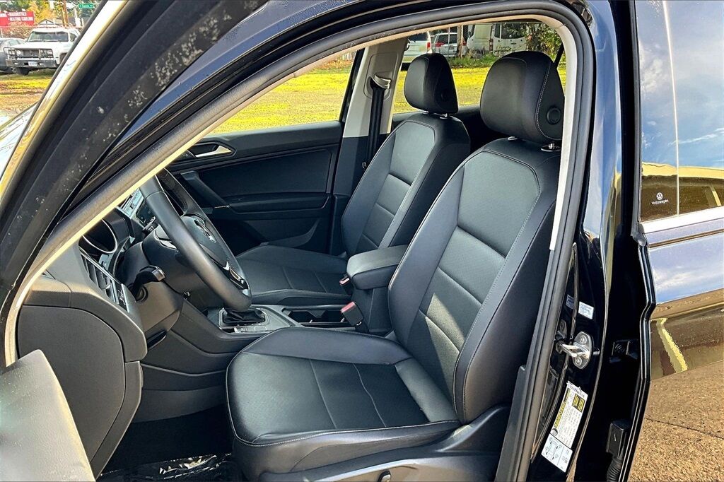 2020 Volkswagen Tiguan 2.0T SE OR