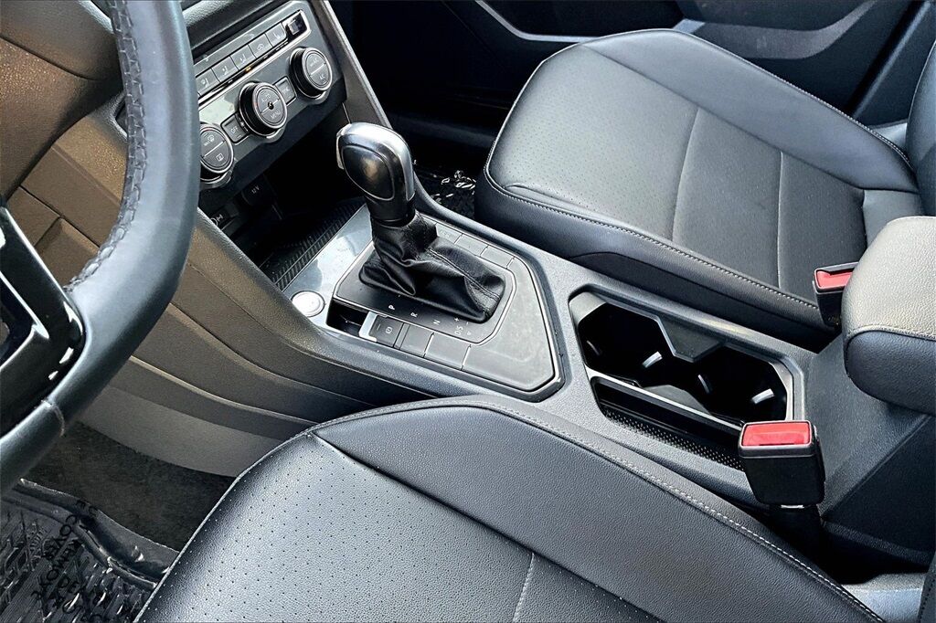 2020 Volkswagen Tiguan 2.0T SE OR