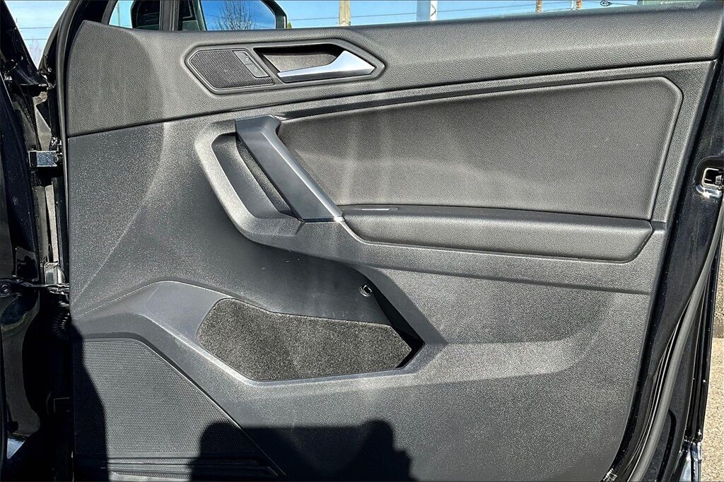 2020 Volkswagen Tiguan 2.0T SE OR