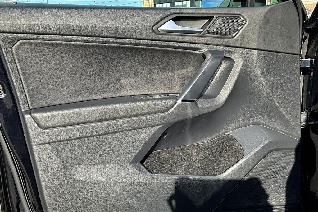 2020 Volkswagen Tiguan 2.0T SE OR