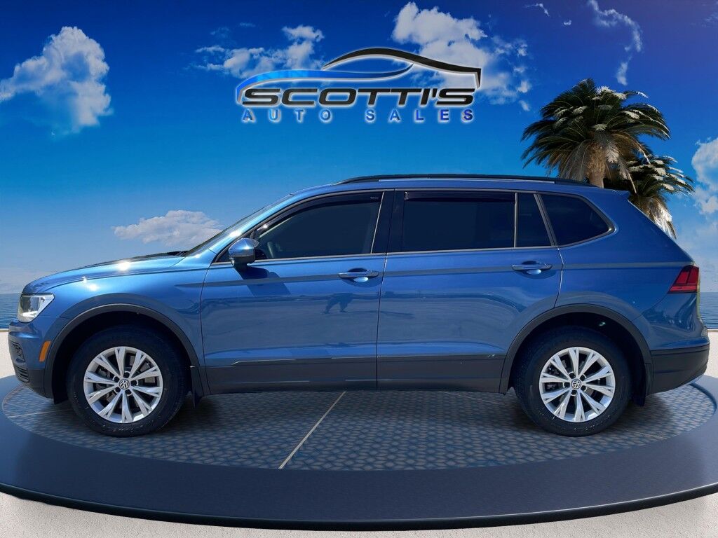 2020 Volkswagen Tiguan S~CLEAN CFAX~LOW MILES~3RD ROW SEATS~BLIND SPOT WARNING~BLUETOOTH~BUCKETS SEATS~REARVIEW CAMERA~TURBOCHARGER Sarasota FL