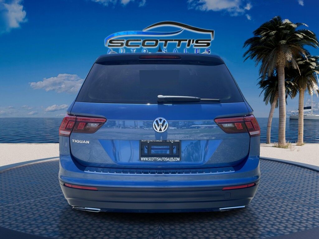 2020 Volkswagen Tiguan S~CLEAN CFAX~LOW MILES~3RD ROW SEATS~BLIND SPOT WARNING~BLUETOOTH~BUCKETS SEATS~REARVIEW CAMERA~TURBOCHARGER Sarasota FL