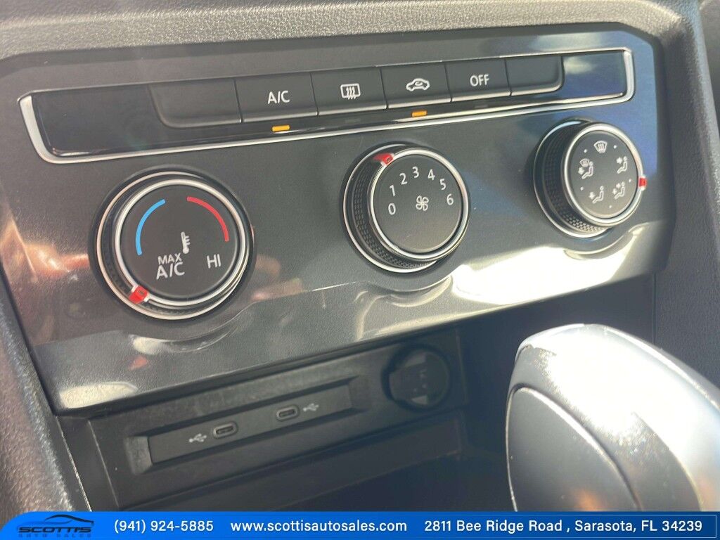 2020 Volkswagen Tiguan S~CLEAN CFAX~LOW MILES~3RD ROW SEATS~BLIND SPOT WARNING~BLUETOOTH~BUCKETS SEATS~REARVIEW CAMERA~TURBOCHARGER Sarasota FL