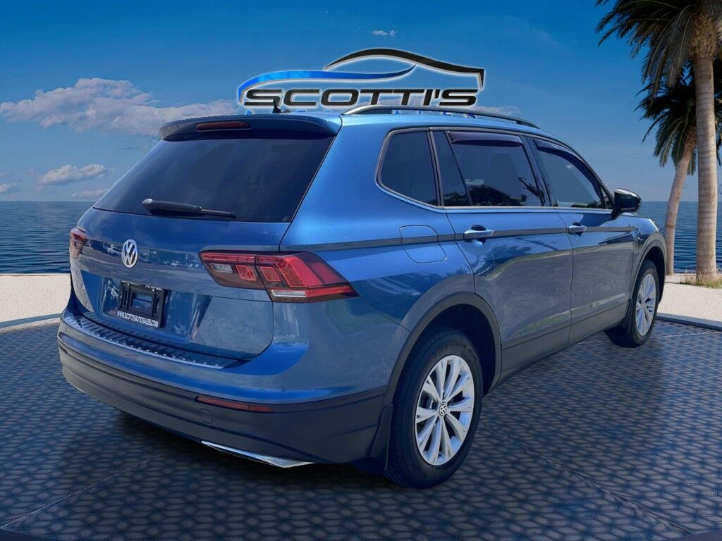 2020 Volkswagen Tiguan S~CLEAN CFAX~LOW MILES~3RD ROW SEATS~BLIND SPOT WARNING~BLUETOOTH~BUCKETS SEATS~REARVIEW CAMERA~TURBOCHARGER Sarasota FL