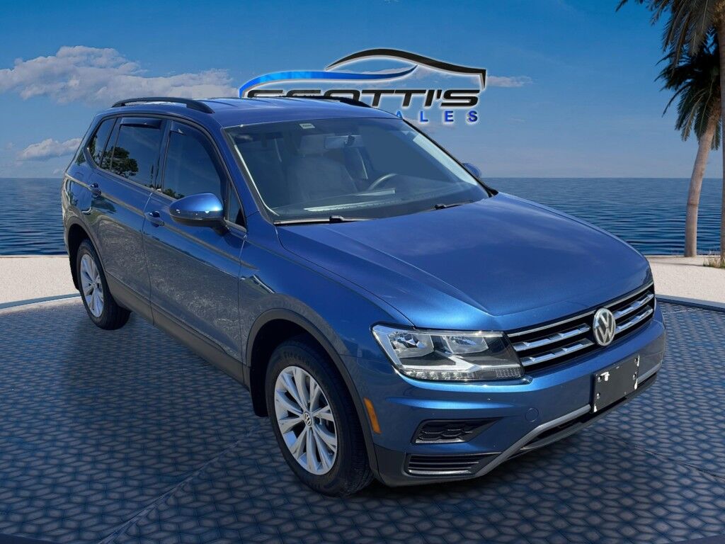 2020 Volkswagen Tiguan S~CLEAN CFAX~LOW MILES~3RD ROW SEATS~BLIND SPOT WARNING~BLUETOOTH~BUCKETS SEATS~REARVIEW CAMERA~TURBOCHARGER Sarasota FL