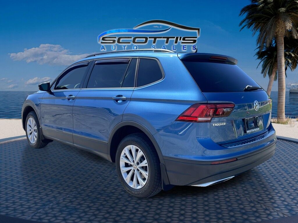 2020 Volkswagen Tiguan S~CLEAN CFAX~LOW MILES~3RD ROW SEATS~BLIND SPOT WARNING~BLUETOOTH~BUCKETS SEATS~REARVIEW CAMERA~TURBOCHARGER Sarasota FL