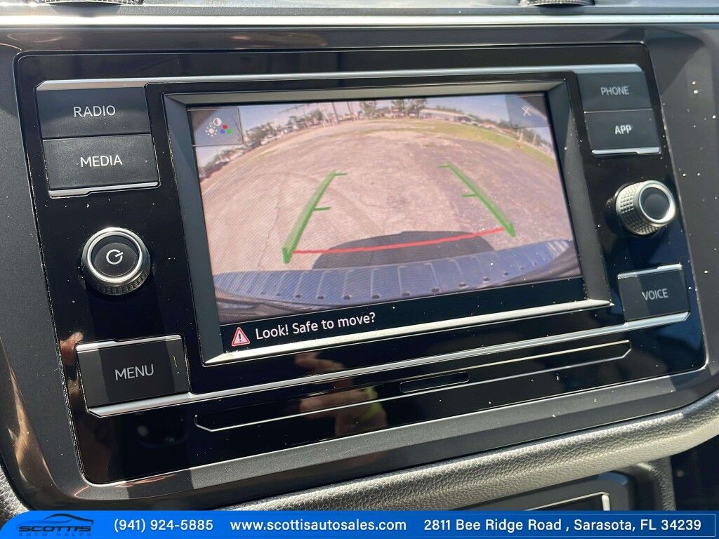 2020 Volkswagen Tiguan S~CLEAN CFAX~LOW MILES~3RD ROW SEATS~BLIND SPOT WARNING~BLUETOOTH~BUCKETS SEATS~REARVIEW CAMERA~TURBOCHARGER Sarasota FL