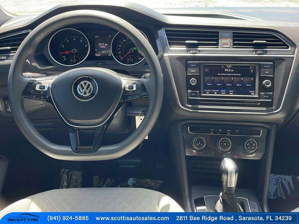 2020 Volkswagen Tiguan S~CLEAN CFAX~LOW MILES~3RD ROW SEATS~BLIND SPOT WARNING~BLUETOOTH~BUCKETS SEATS~REARVIEW CAMERA~TURBOCHARGER Sarasota FL