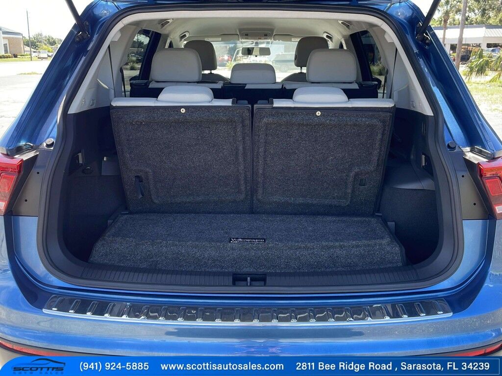 2020 Volkswagen Tiguan S~CLEAN CFAX~LOW MILES~3RD ROW SEATS~BLIND SPOT WARNING~BLUETOOTH~BUCKETS SEATS~REARVIEW CAMERA~TURBOCHARGER Sarasota FL