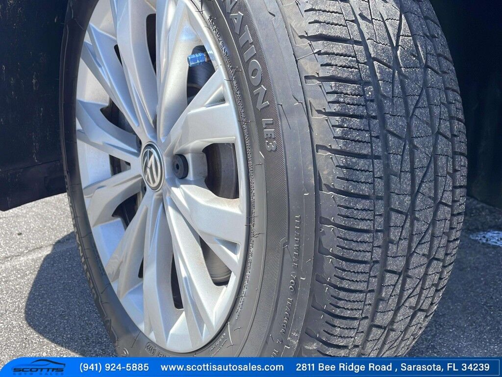 2020 Volkswagen Tiguan S~CLEAN CFAX~LOW MILES~3RD ROW SEATS~BLIND SPOT WARNING~BLUETOOTH~BUCKETS SEATS~REARVIEW CAMERA~TURBOCHARGER Sarasota FL