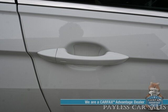 2020 Volkswagen Tiguan SE / AWD / Power & Heated Leather Seats / Panoramic Sunroof / Blind Spot Alert / Apple CarPlay & Android Auto / Wireless Phone Charger / Keyless Entry & Start / Back Up Camera / Tow Pkg / 27 MPG Anchorage AK