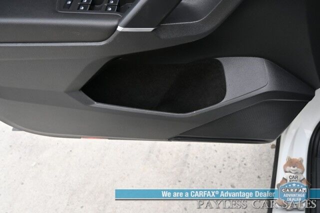 2020 Volkswagen Tiguan SE / AWD / Power & Heated Leather Seats / Panoramic Sunroof / Blind Spot Alert / Apple CarPlay & Android Auto / Wireless Phone Charger / Keyless Entry & Start / Back Up Camera / Tow Pkg / 27 MPG Anchorage AK