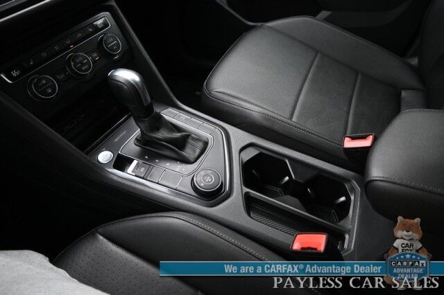 2020 Volkswagen Tiguan SE / AWD / Power & Heated Leather Seats / Panoramic Sunroof / Blind Spot Alert / Apple CarPlay & Android Auto / Wireless Phone Charger / Keyless Entry & Start / Back Up Camera / Tow Pkg / 27 MPG Anchorage AK