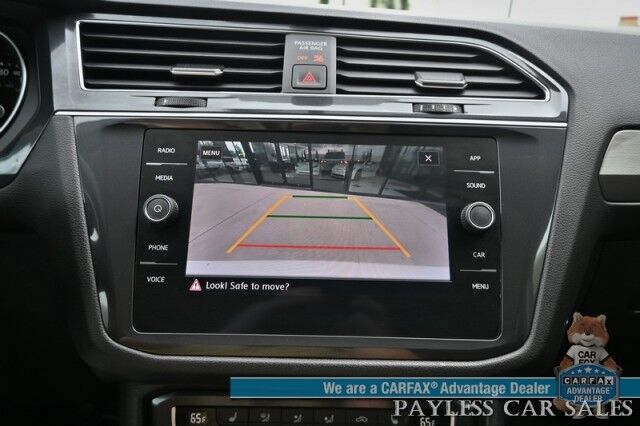 2020 Volkswagen Tiguan SE / AWD / Power & Heated Leather Seats / Panoramic Sunroof / Blind Spot Alert / Apple CarPlay & Android Auto / Wireless Phone Charger / Keyless Entry & Start / Back Up Camera / Tow Pkg / 27 MPG Anchorage AK