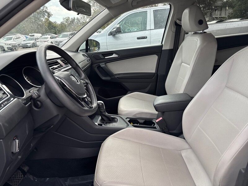 2020 Volkswagen Tiguan SE w/THREE-ROW LEATHER Seffner FL