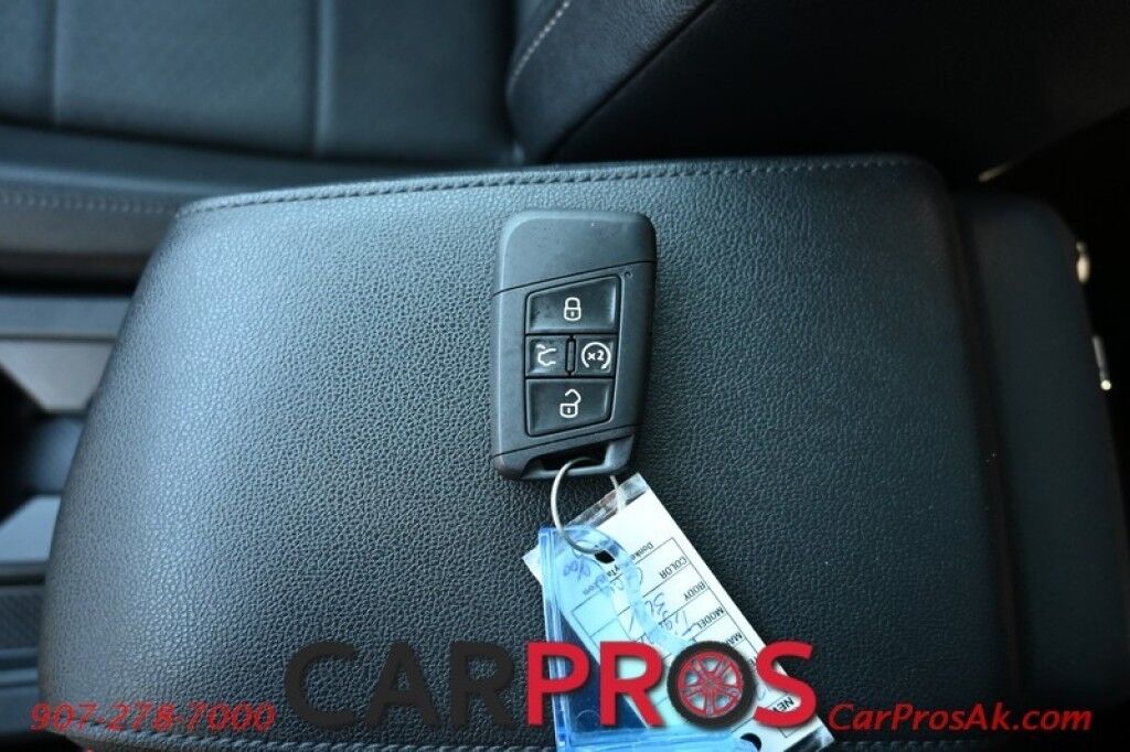 2020 Volkswagen Tiguan SEL - AWD - 2.0L 4-Cyl Turbo - Power & Heated Leather Seats - Heated Steering Wheel - Panoramic Sunroof - Adaptive Cruise Control - Apple CarPlay & Android Auto - 3rd Row - Seats 7 - Backup Camera - Power Liftgate - Keyless Entry & Start - 1-Owner Anchorage AK