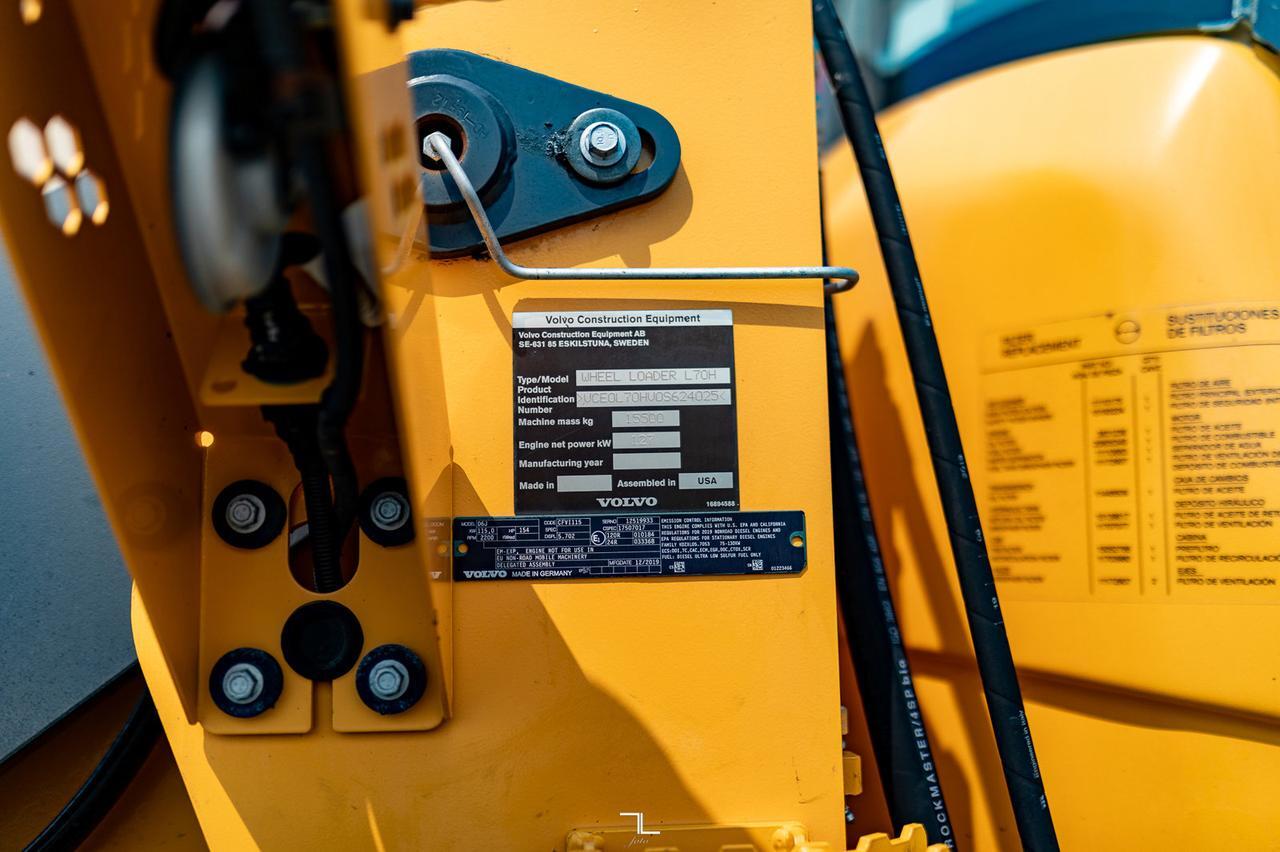 2020 Volvo L70H Wheel Loader Diesel Bucket Forks Red Deer AB