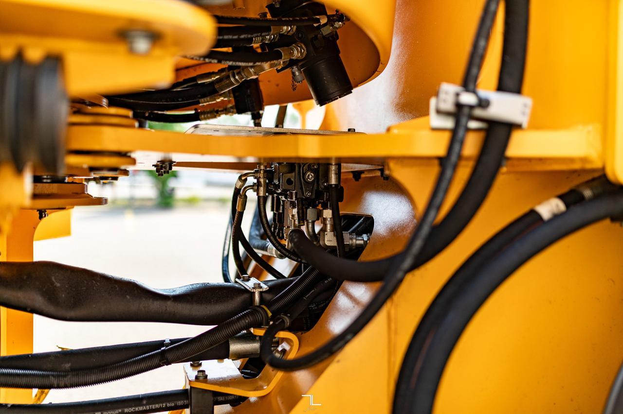 2020 Volvo L70H Wheel Loader Diesel Bucket Forks Red Deer AB