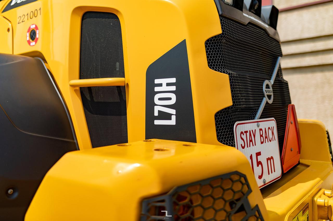 2020 Volvo L70H Wheel Loader Diesel Bucket Forks Red Deer AB