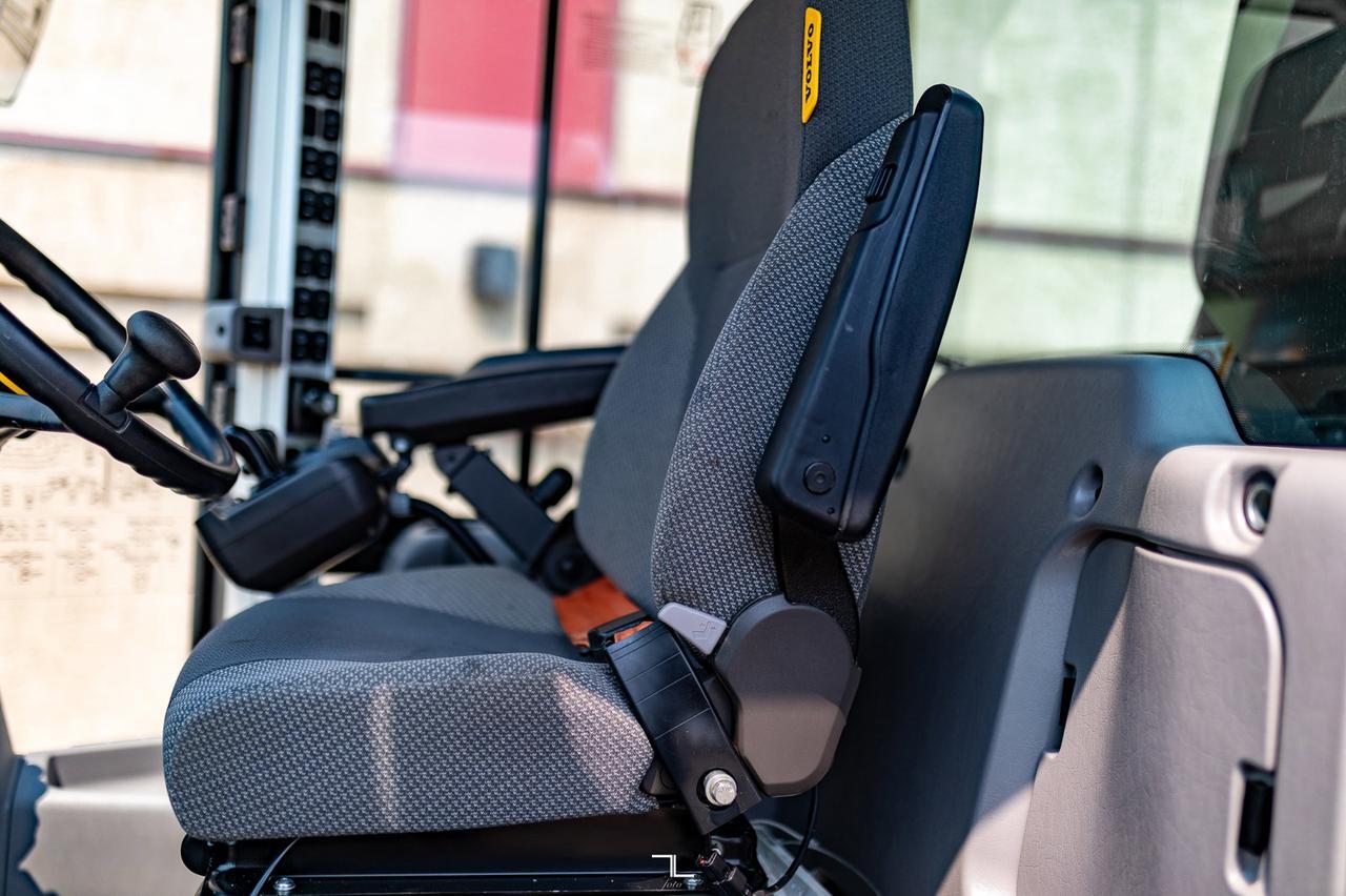 2020 Volvo L70H Wheel Loader Diesel Bucket Forks Red Deer AB