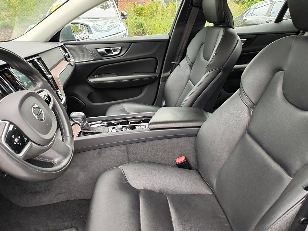 2020 Volvo S60 T5 Momentum Hunt Valley MD