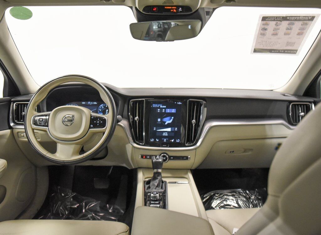 2020 Volvo S60 T6 Momentum Akron OH