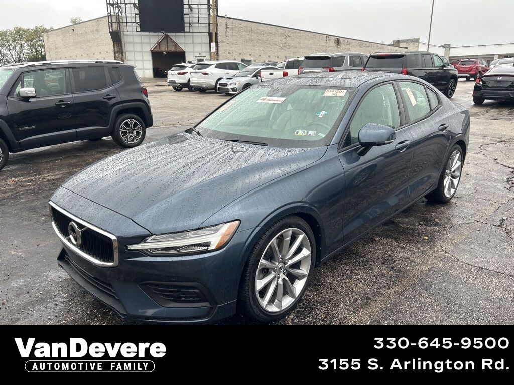 Used 2020 Volvo S60 T6 Momentum AWD
