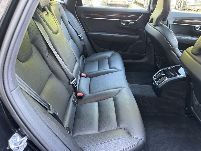 2020 Volvo S90 Momentum Willow Grove PA