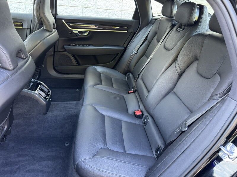 2020 Volvo S90 Momentum Willow Grove PA