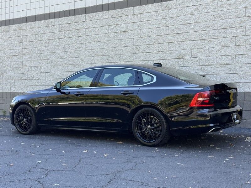 2020 Volvo S90 Momentum