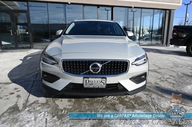 2020 Volvo V60 Cross Country