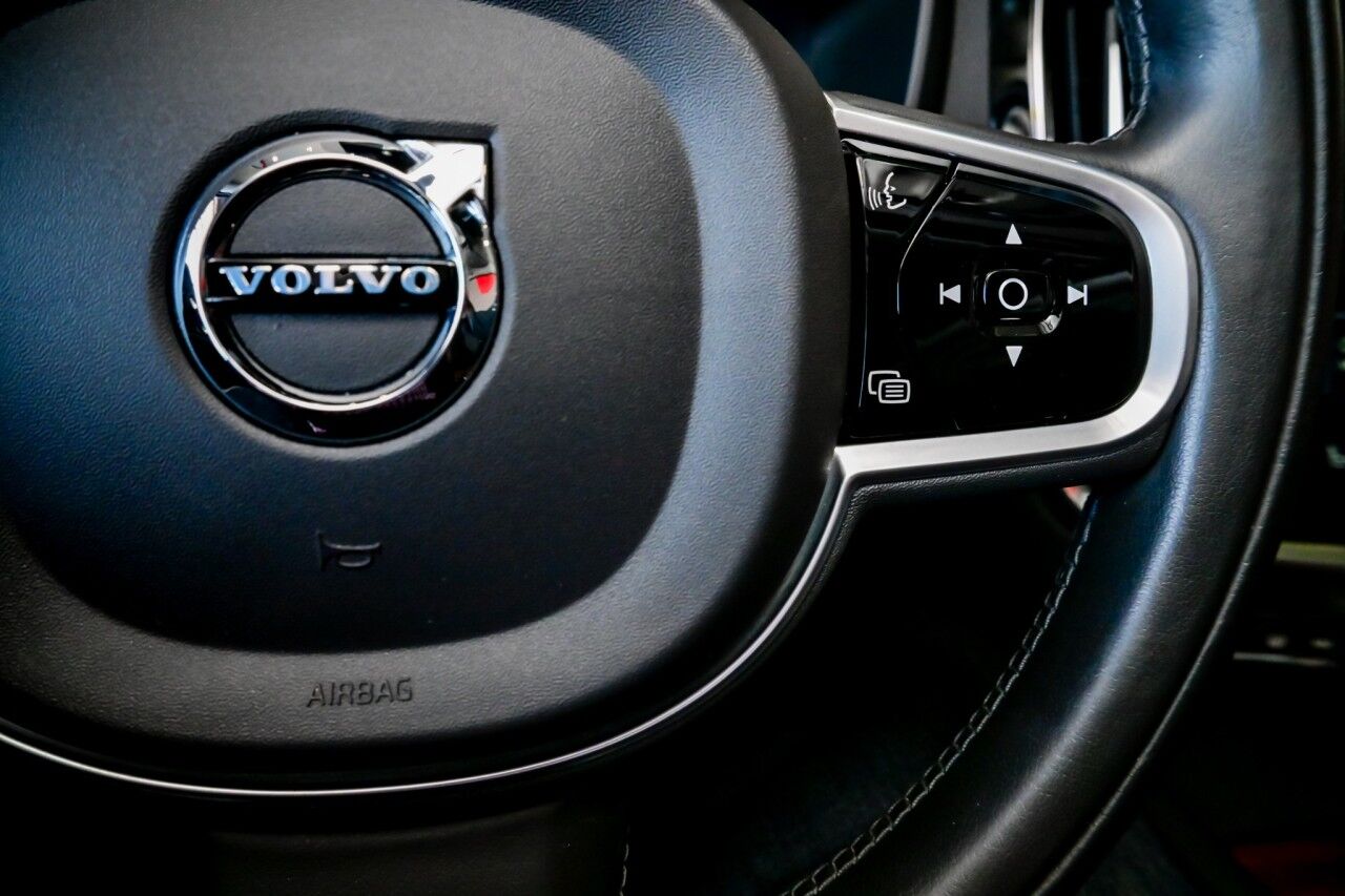 2020 Volvo V60 Cross Country T5 AWD photo 32
