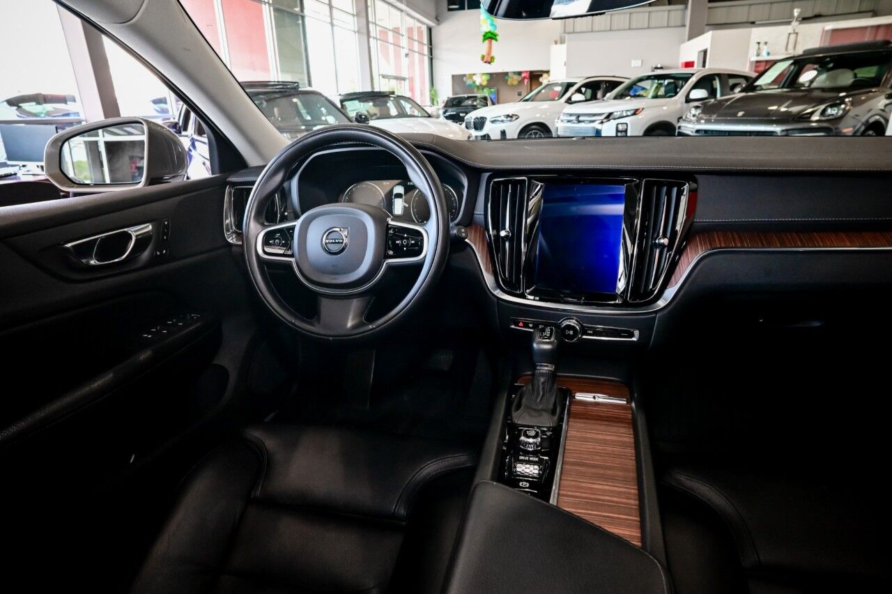 2020 Volvo V60 Cross Country T5 AWD photo 30