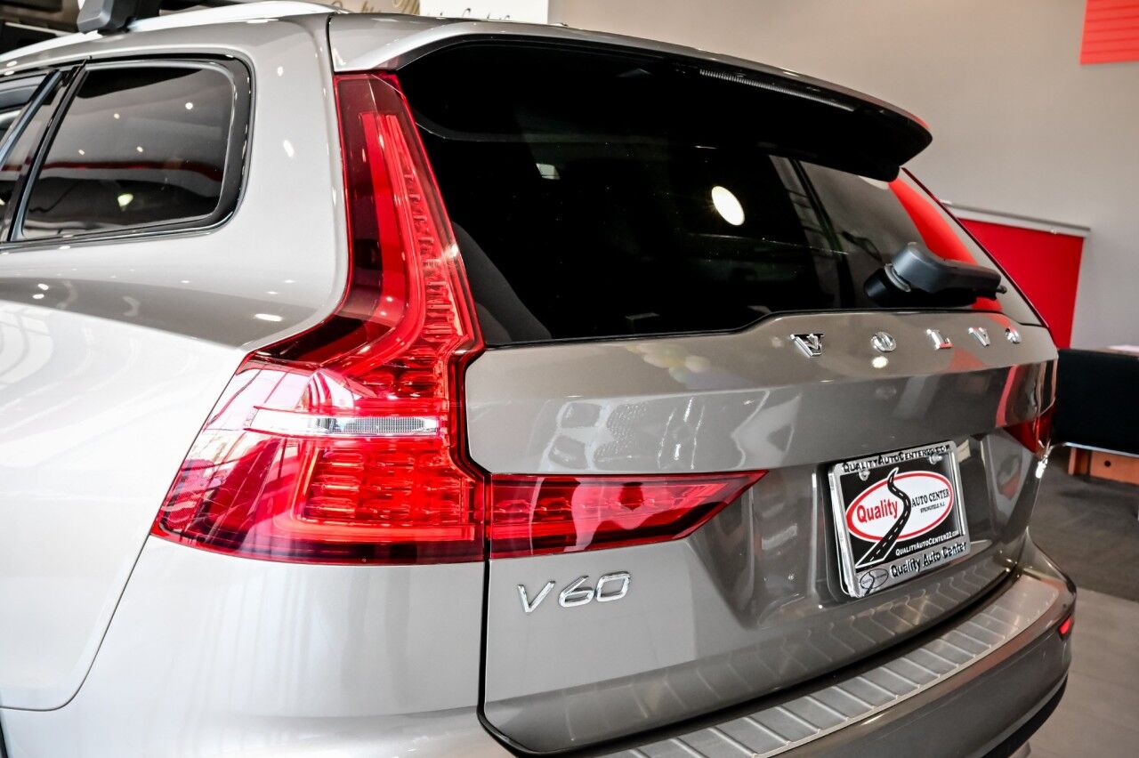 2020 Volvo V60 Cross Country T5 AWD photo 12