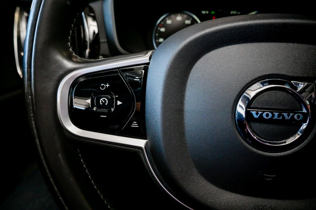 2020 Volvo V60 Cross Country T5 AWD photo 34