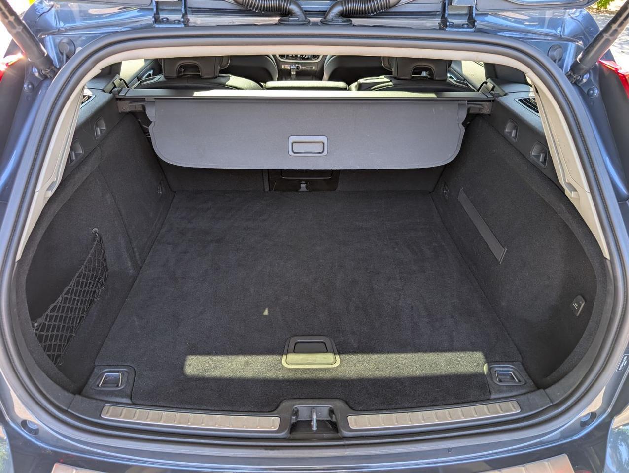 2020 Volvo V60 Cross Country T5 AWD w/Harman Kardon, Panoramic Moon Roof, Full Grain Leather, 4 Heated Seats & Wheel Portland OR