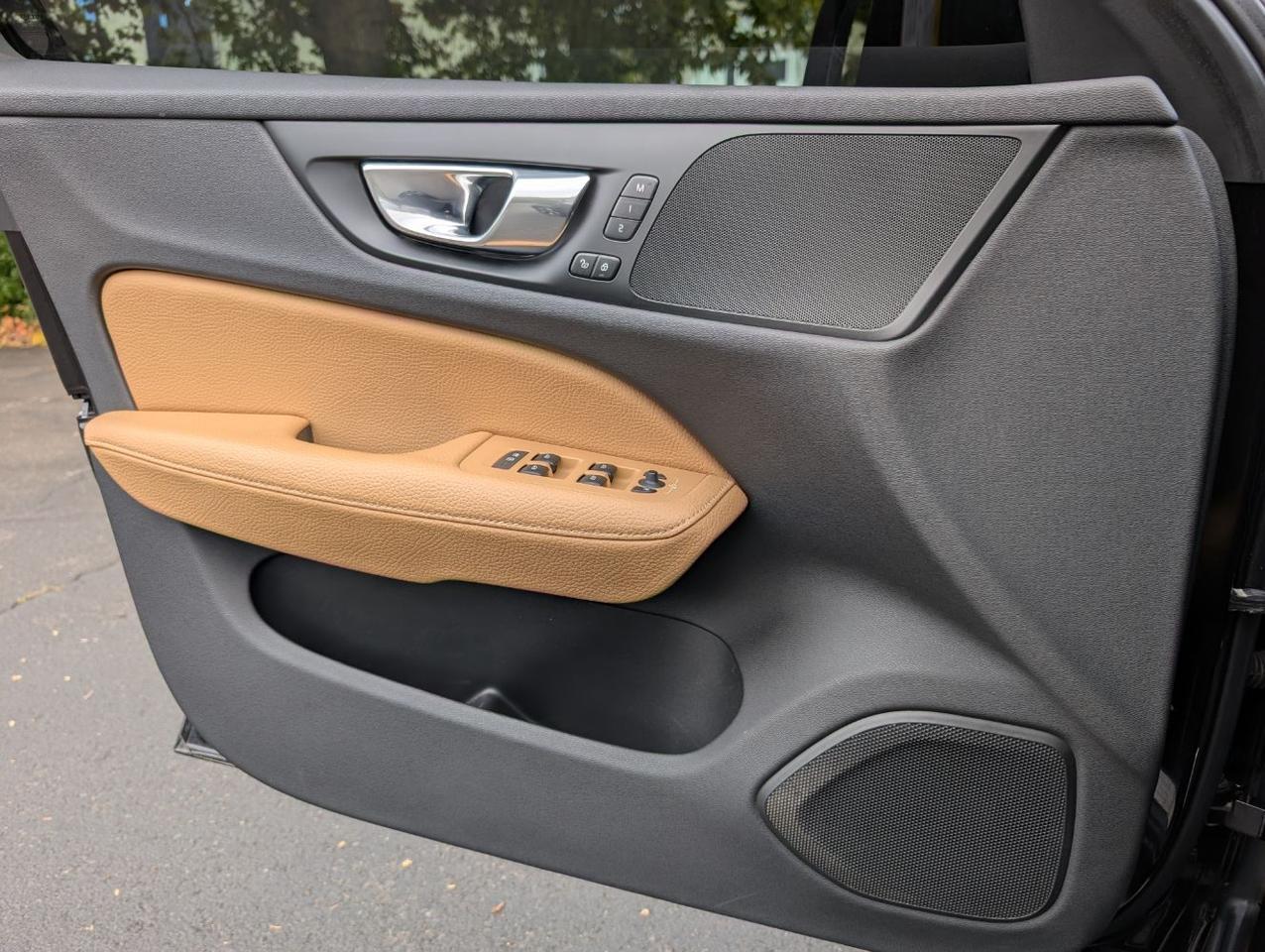 2020 Volvo V60 Cross Country T5 AWD photo 21