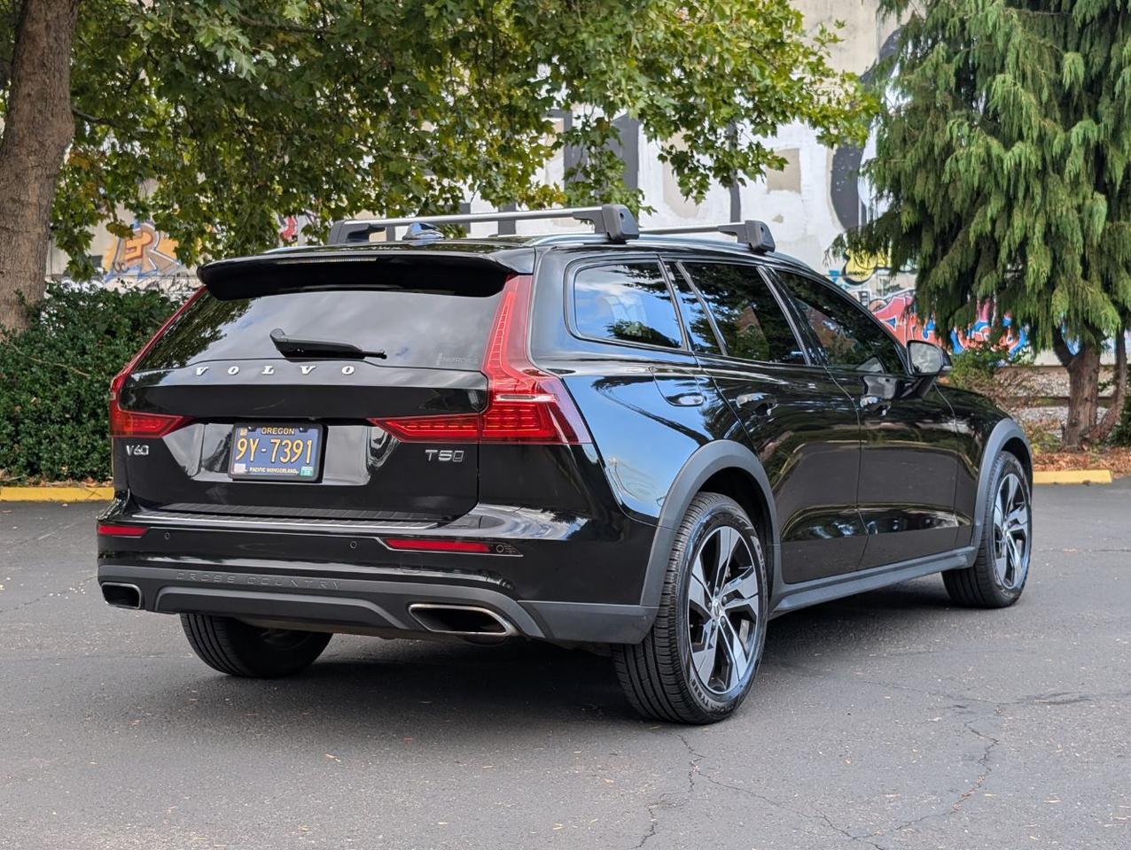 2020 Volvo V60 Cross Country T5 AWD photo 5