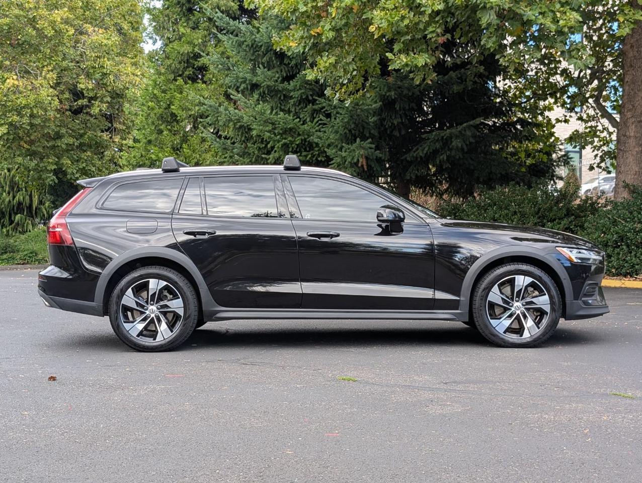 2020 Volvo V60 Cross Country T5 AWD photo 6