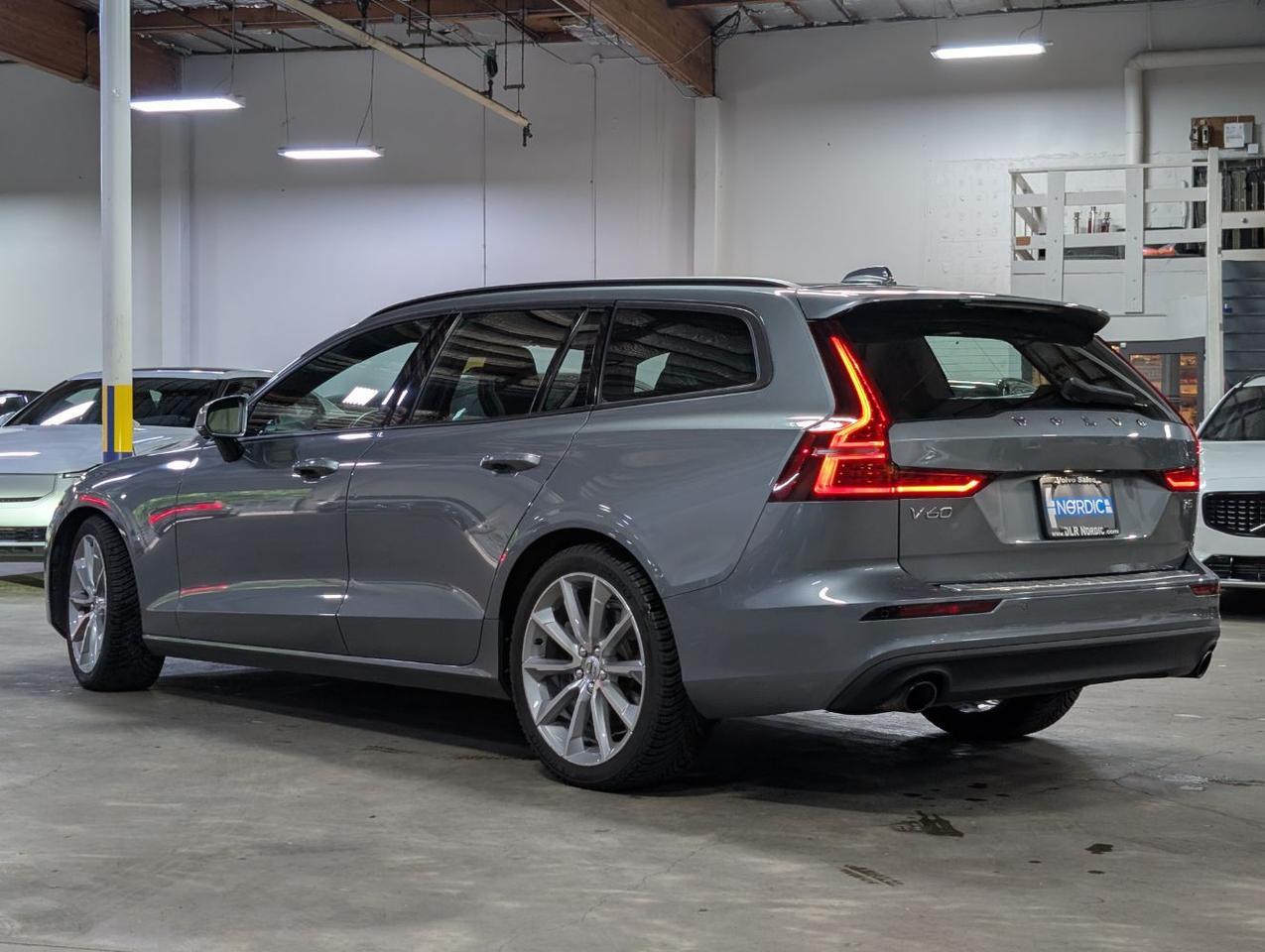 2020 Volvo V60 T5 Momentum w/Harman Kardon, Advanced * Portland OR