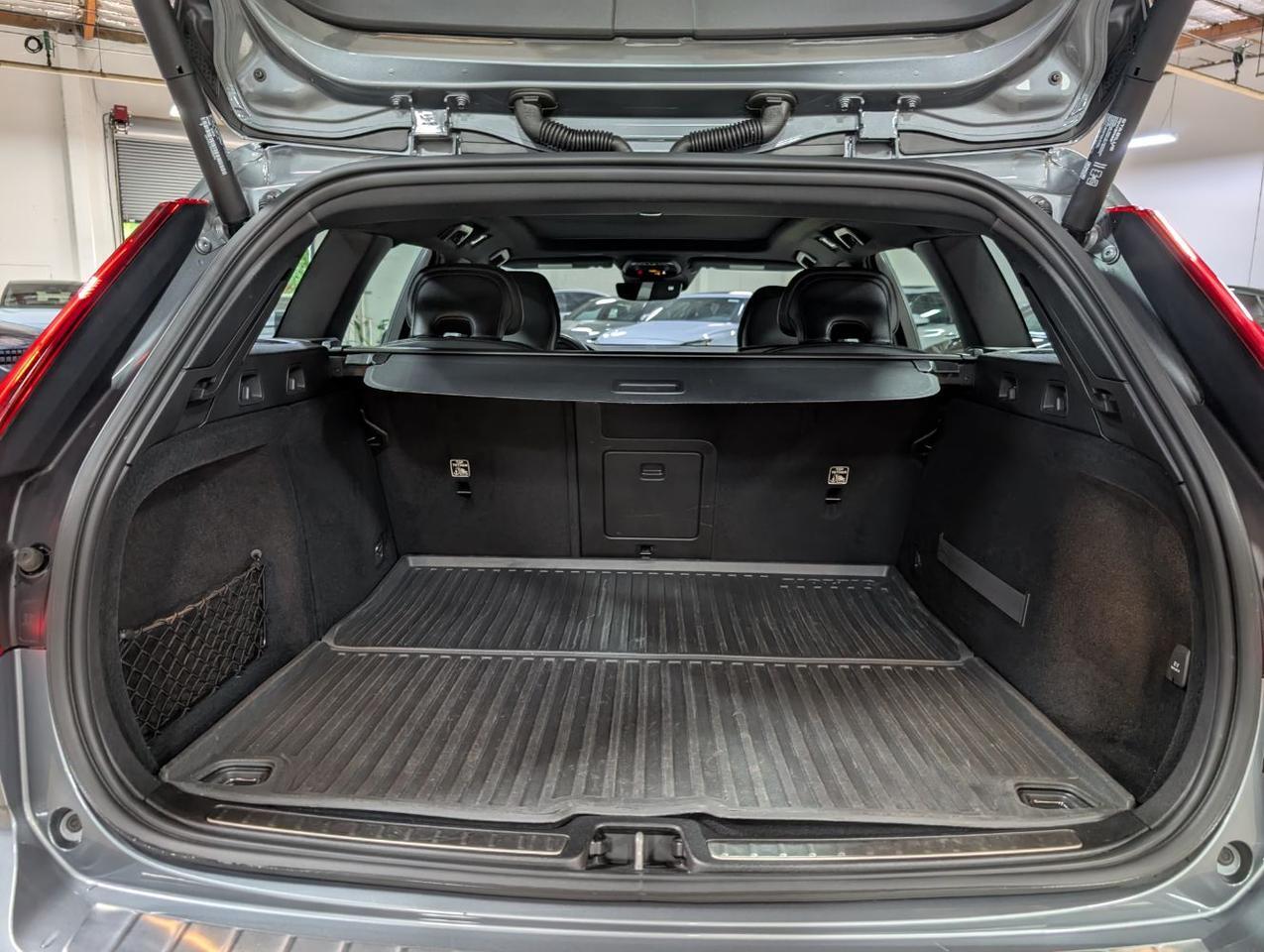 2020 Volvo V60 T5 Momentum w/Harman Kardon, Advanced * Portland OR
