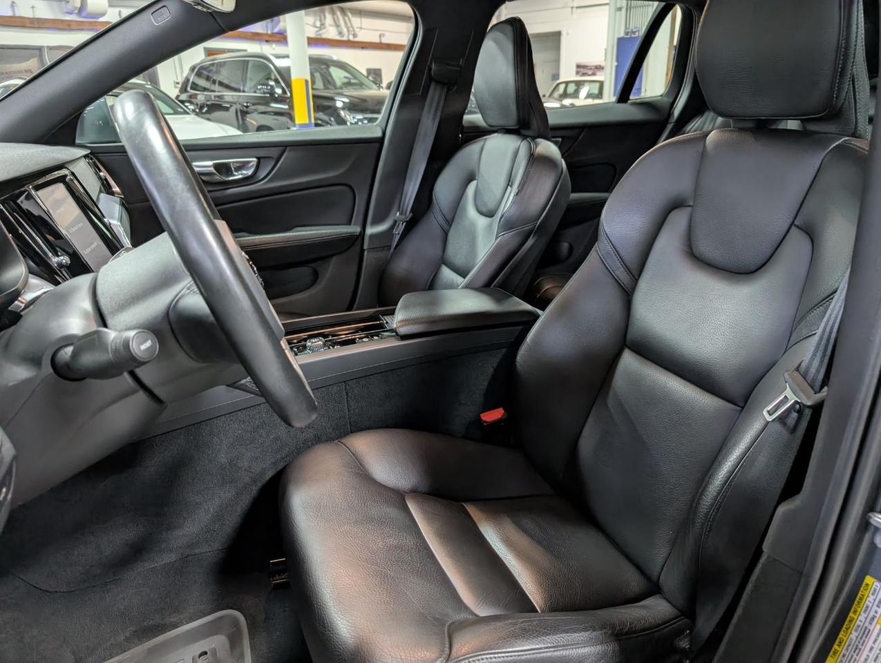 2020 Volvo V60 T5 Momentum w/Harman Kardon, Advanced * Portland OR