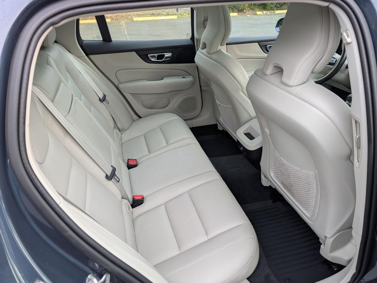 2020 Volvo V60 T5 Momentum w/Harman Kardon, Pilot Assist, 360 Camera, Heated Leather Seats & Wheel Portland OR