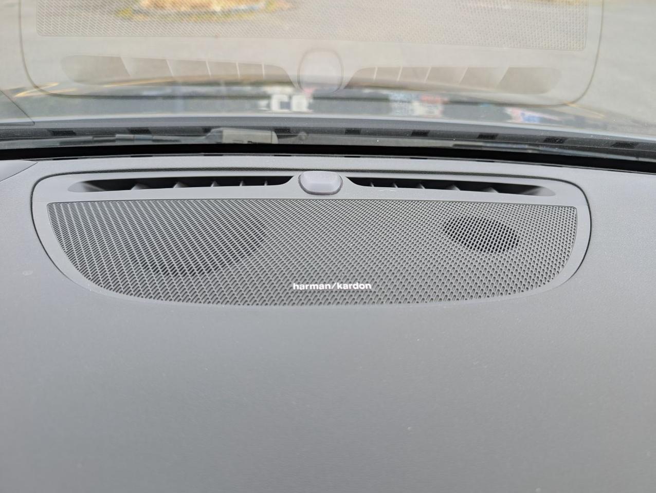 2020 Volvo V60 T5 Momentum w/Harman Kardon, Pilot Assist, 360 Camera, Heated Leather Seats & Wheel Portland OR