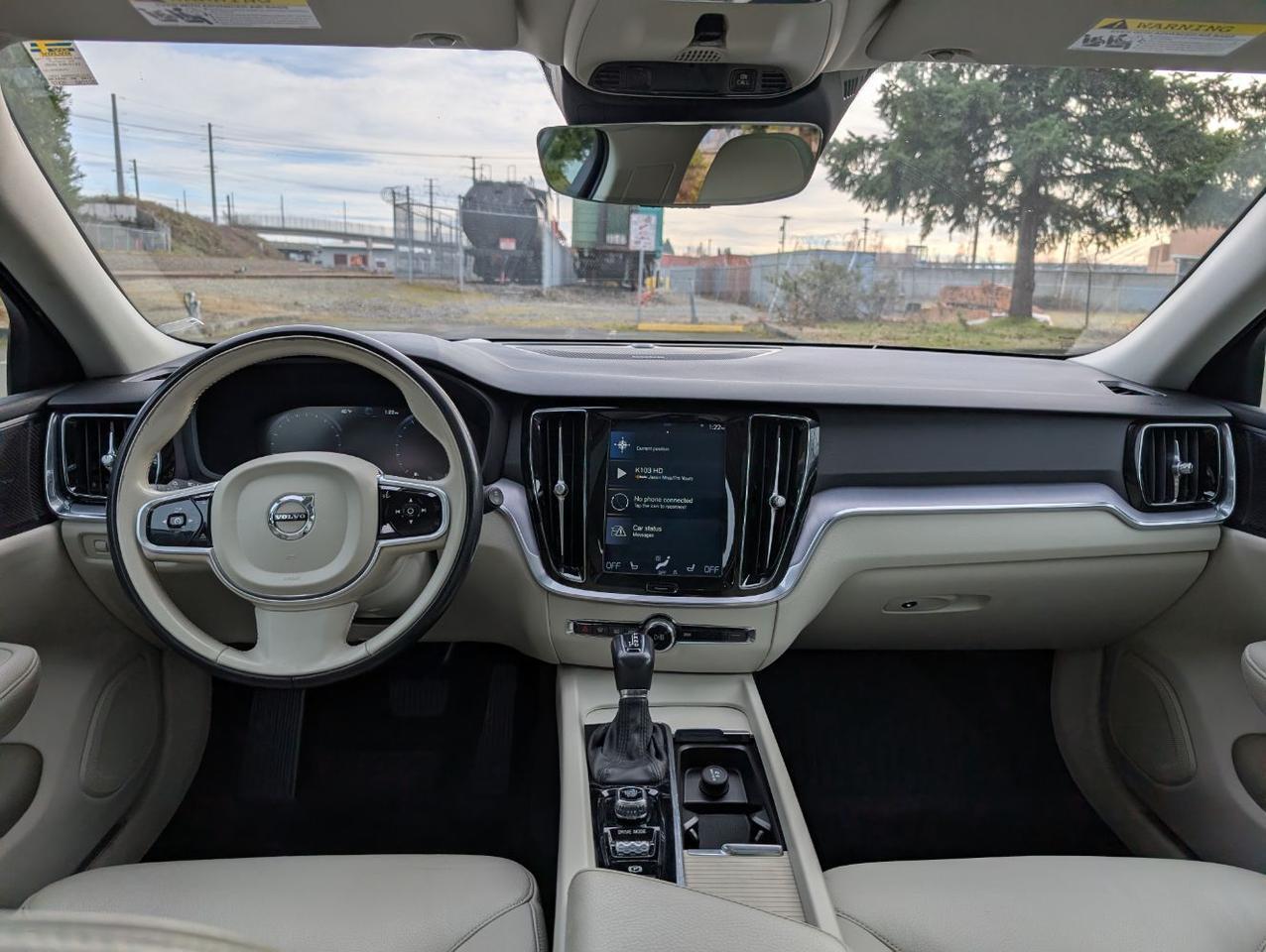 2020 Volvo V60 T5 Momentum w/Harman Kardon, Pilot Assist, 360 Camera, Heated Leather Seats & Wheel Portland OR