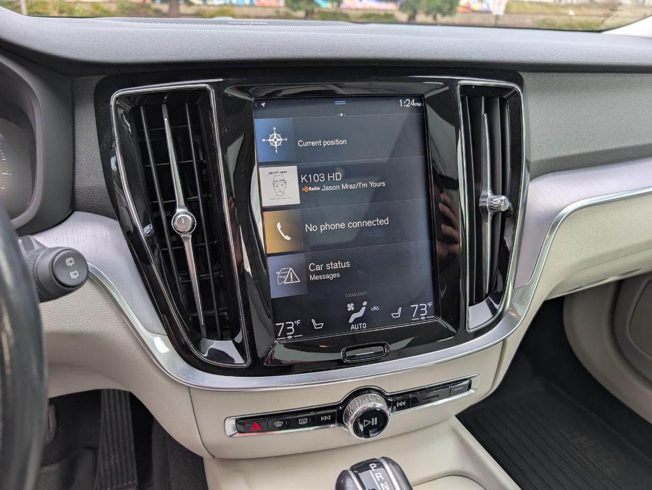 2020 Volvo V60 T5 Momentum w/Harman Kardon, Pilot Assist, 360 Camera, Heated Leather Seats & Wheel Portland OR