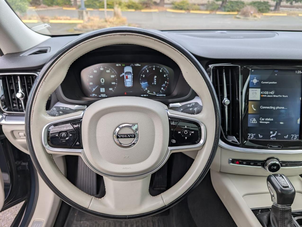 2020 Volvo V60 T5 Momentum w/Harman Kardon, Pilot Assist, 360 Camera, Heated Leather Seats & Wheel Portland OR