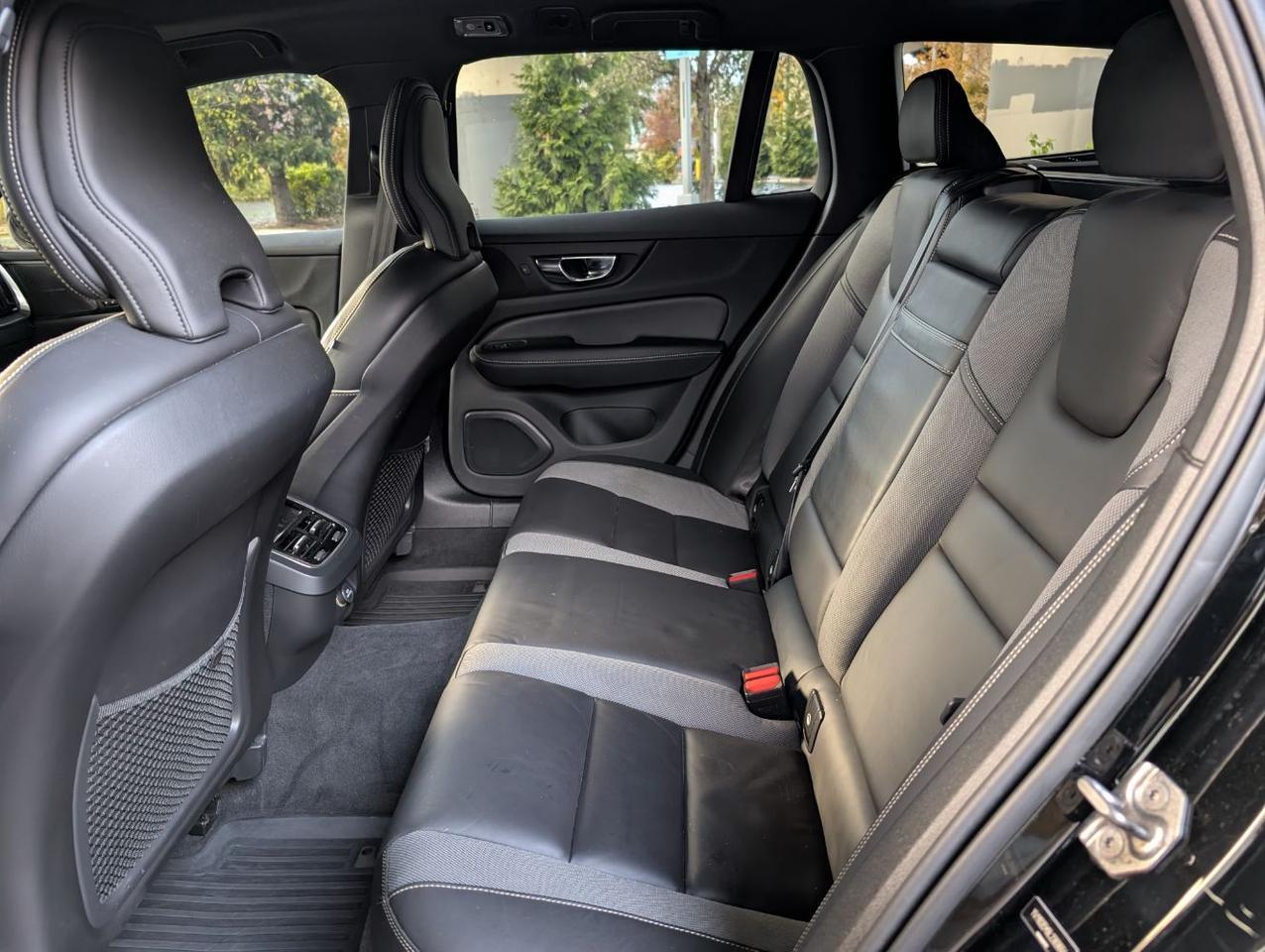 2020 Volvo V60 T5 R-Design w/Harman Kardon, Pilot Assist, 360 Cam * Portland OR