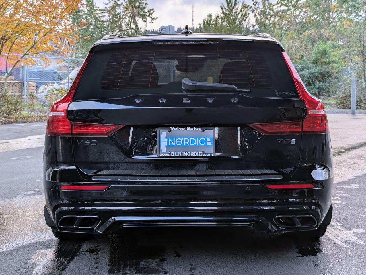 2020 Volvo V60 T5 R-Design w/Harman Kardon, Pilot Assist, 360 Cam, Heated Seats & Steering Wheel Portland OR