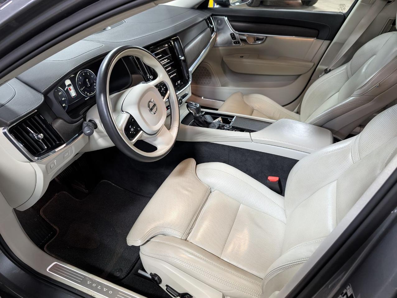 2020 Volvo V90 Cross Country T6 AWD LUX w/Bowers &amp; Wilkins, Massage Seats * Portland OR